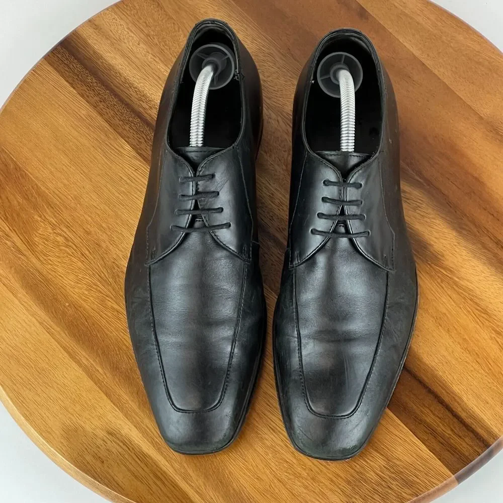Hugo Boss size 9m